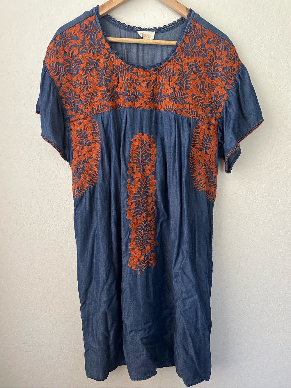 Layerz Embroidered Chambray Denim Shift Dress XL